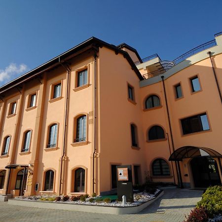 Hotel La Cartiera Виньола Экстерьер фото