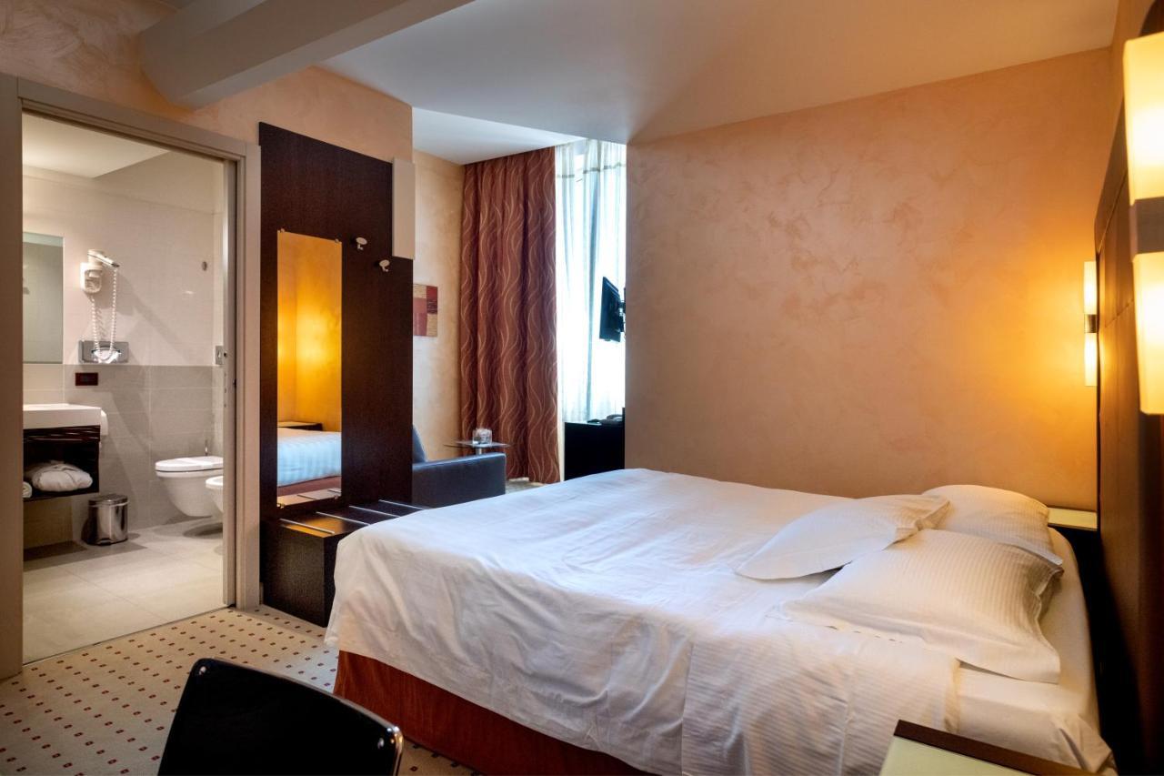 Hotel La Cartiera Виньола Экстерьер фото