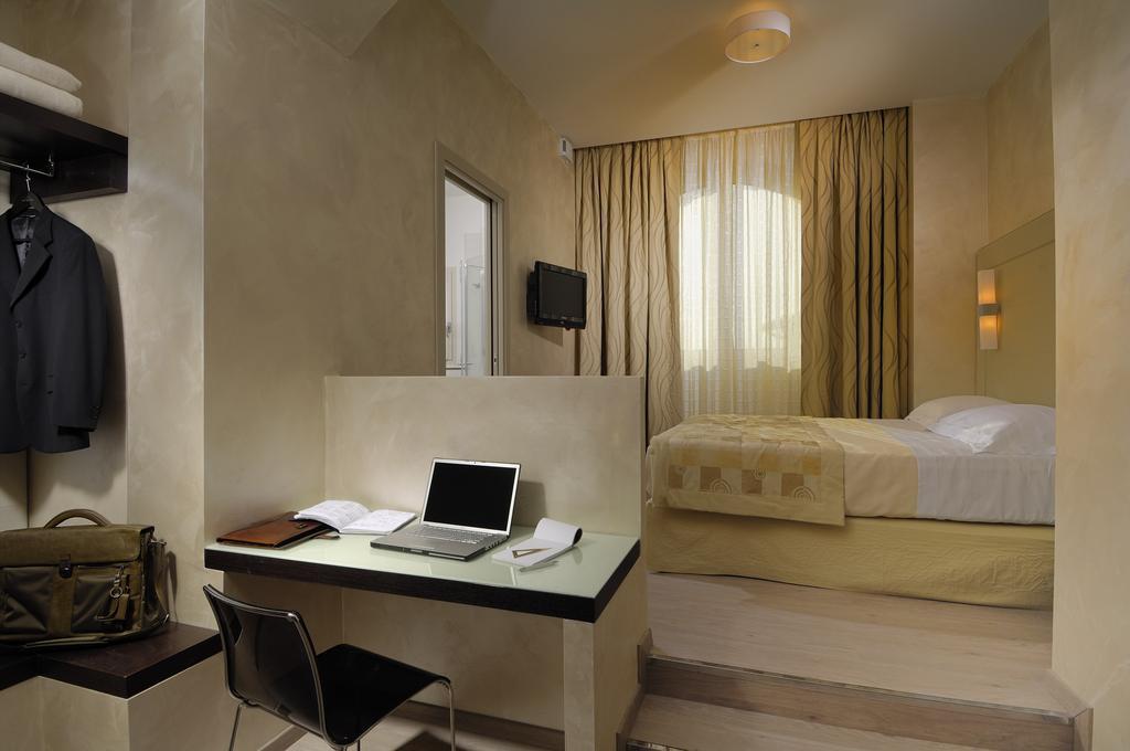 Hotel La Cartiera Виньола Экстерьер фото